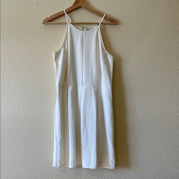 Mini White Grad/Bridal Dress - Picture 1 of 3